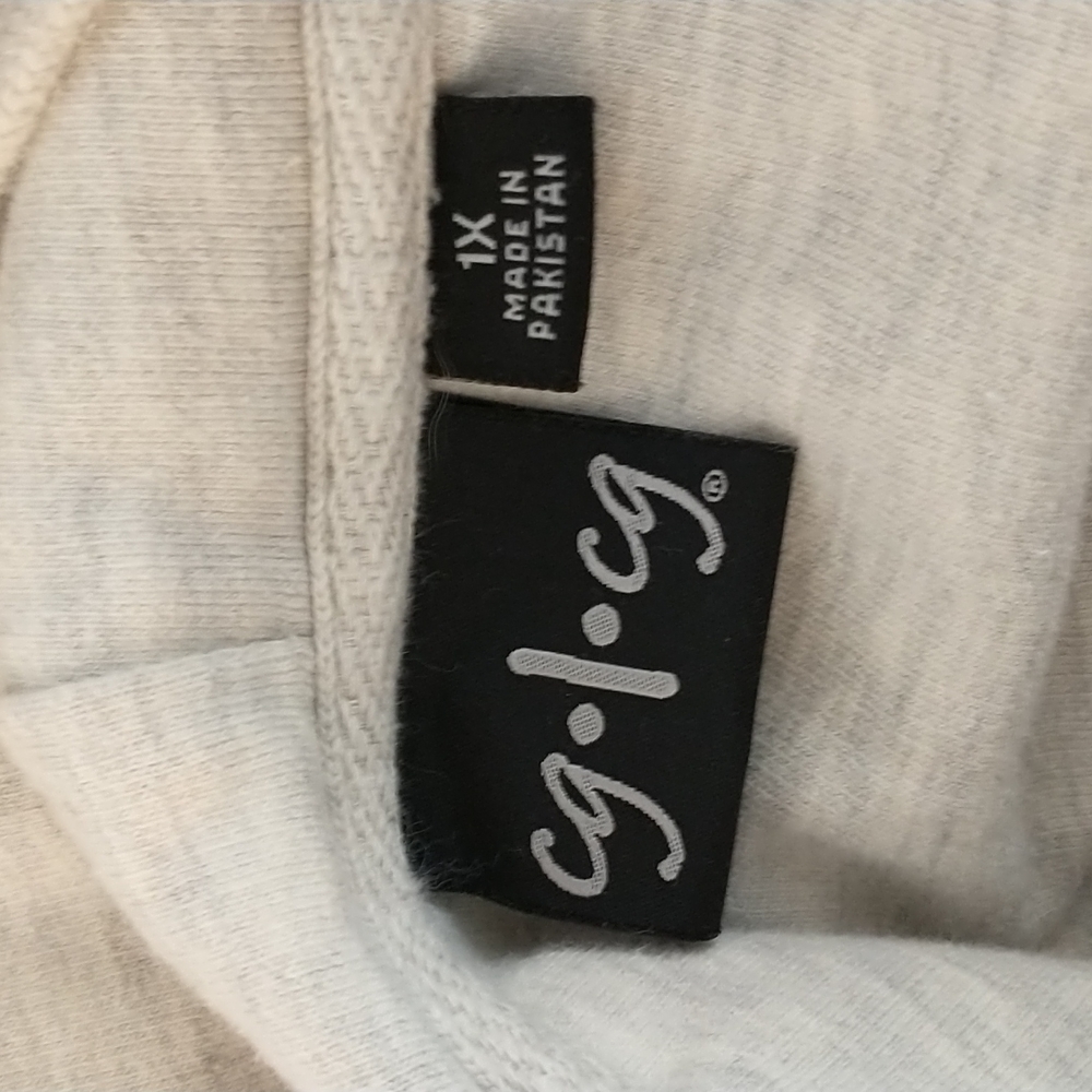 Basic hoodie - Picture 8 of 9